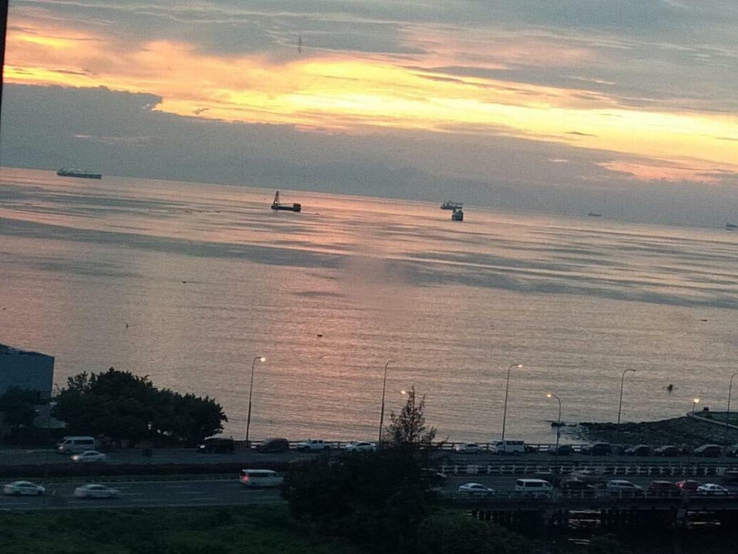 Shore Residences Moa Manila Eksteriør bilde